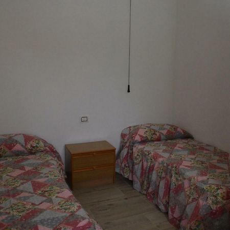 Appartamento Vacanza Da Luisa San Giovanni Suèrgiu Zewnętrze zdjęcie